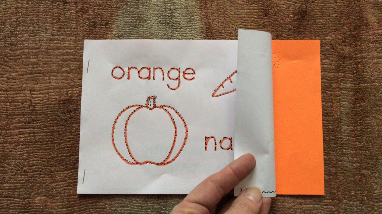 Punticos Push Pin Literacy Center in Spanish